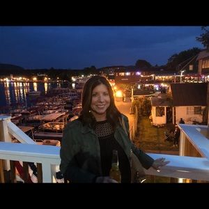 Meet your Posher, Carole